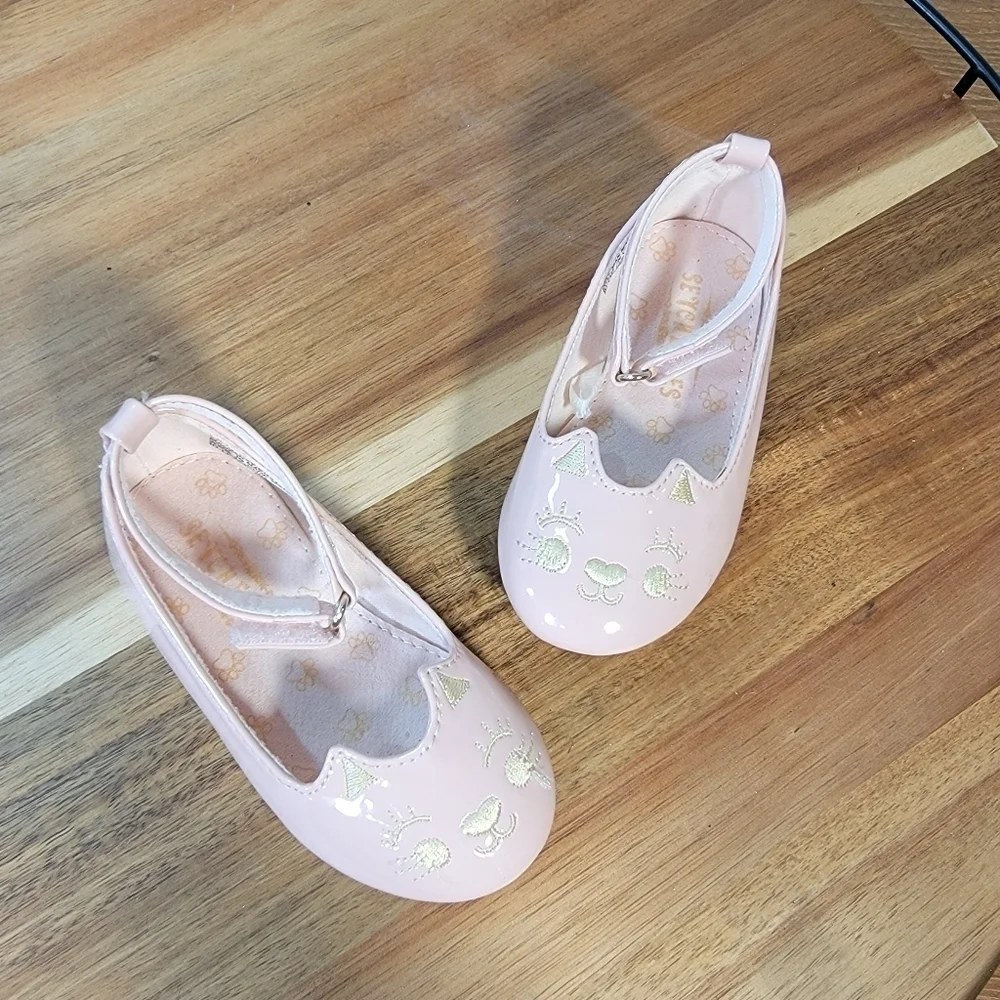 Seychelles Pink Vegan Patent Leather Kitty Cat Shoes Ankle Strap Size 5